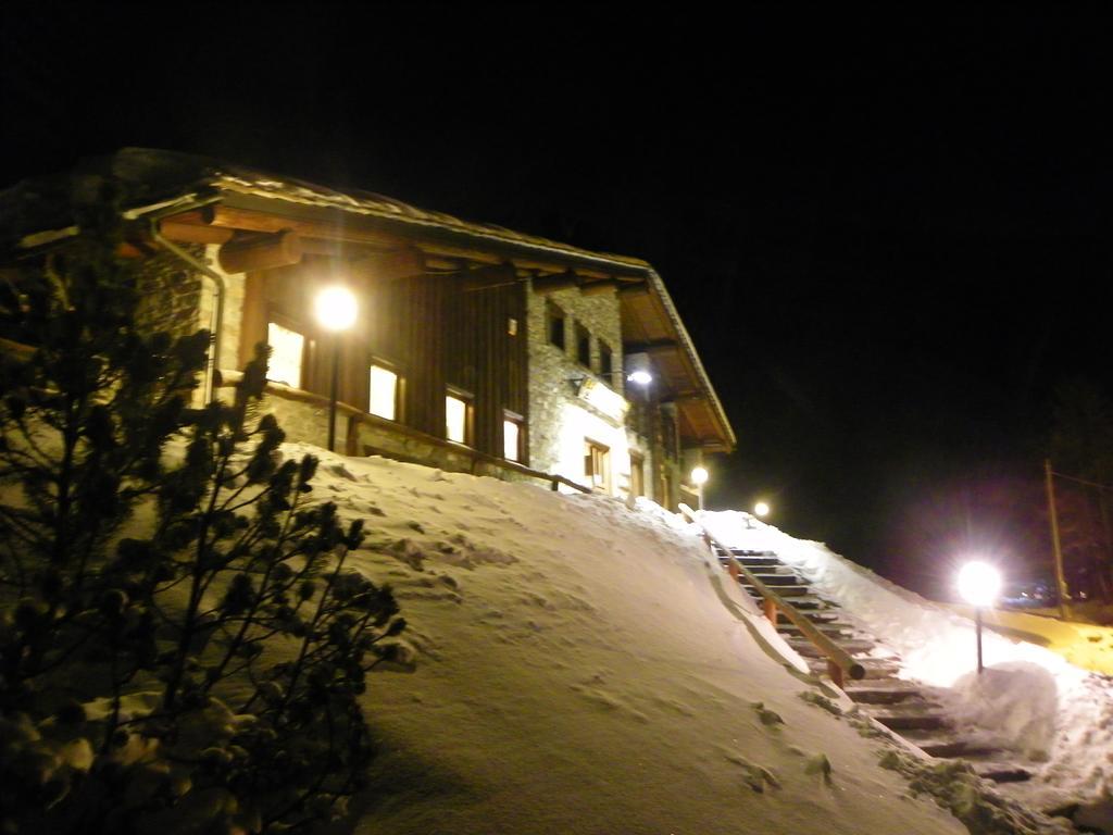 Hotel Les Granges La Thuile Εξωτερικό φωτογραφία