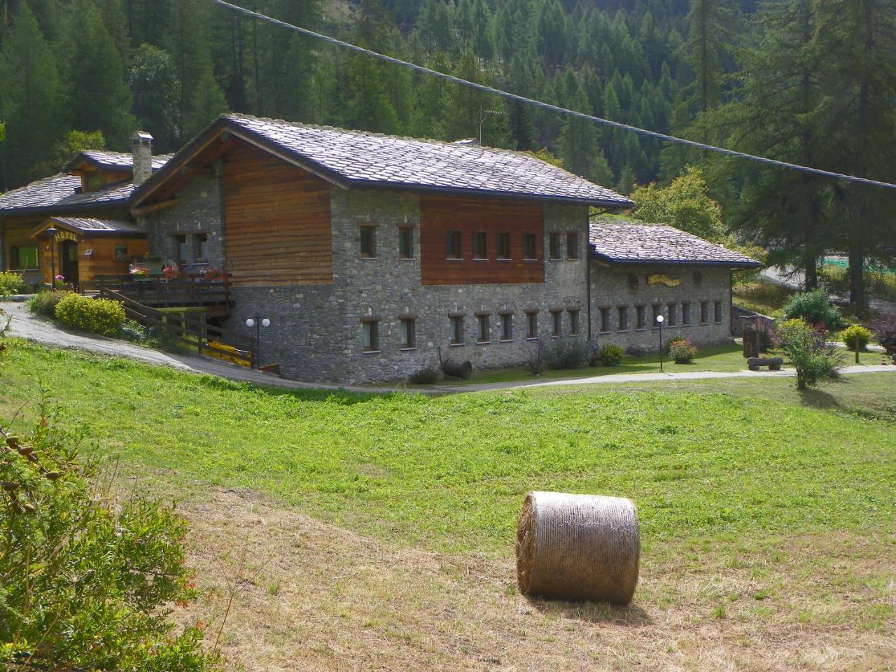 Hotel Les Granges La Thuile Εξωτερικό φωτογραφία